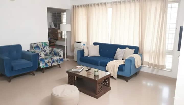 Cozy 2BHK with AC Balewadi Pune
